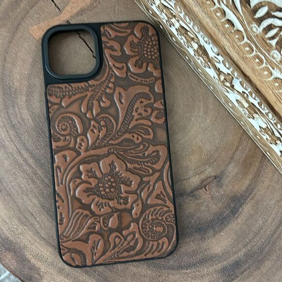 Myra Bag Other - Myra Eagles Nest Phone Case for IPhone 15 series